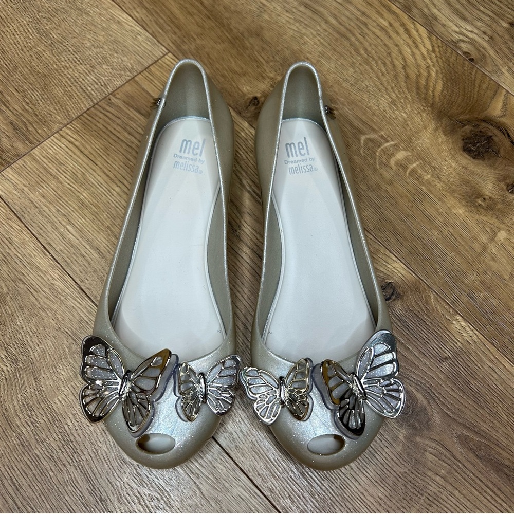 Mel by Melissa Ultragirl Fly II Flat size 3 - Picture 3 of 12